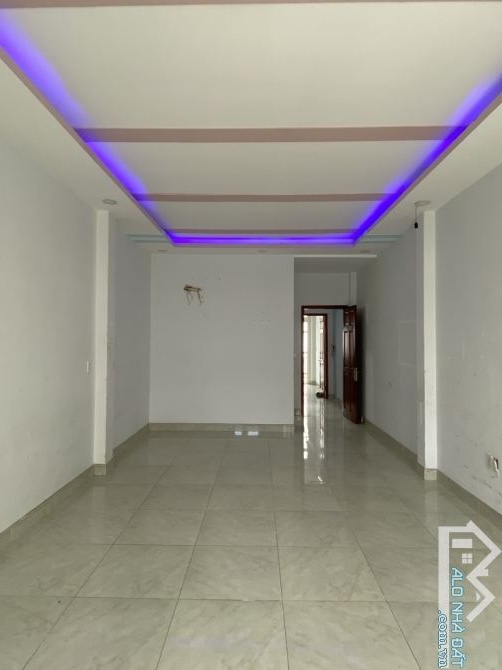 Nhà đẹp Chiến Lược, Bình Trị Đông - Chỉ 6.1 tỷ ​Nhà phố 72m² (4x18m), 3 tầng, 4 phòng ngủ - 4
