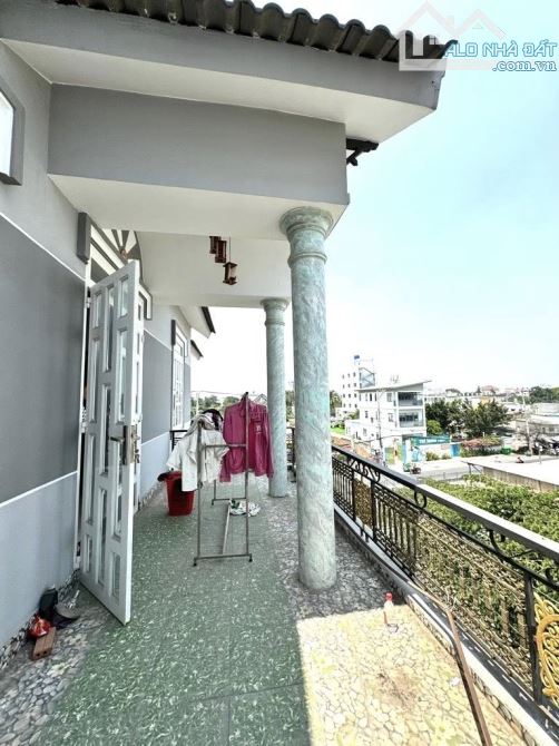 Biệt thự 3 Tầng Mặt tiền đường THẠNH LỘC 27, An Phú Đông, DT 104m2 (7 x 16), đường 12m. - 4