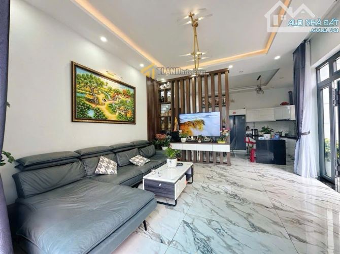 🌻 VILLA nghĩ dưỡng 3 tầng thoáng 200m2 Trịnh Hoài Đức , Đà Lạt chỉ 11 tỷ - 4