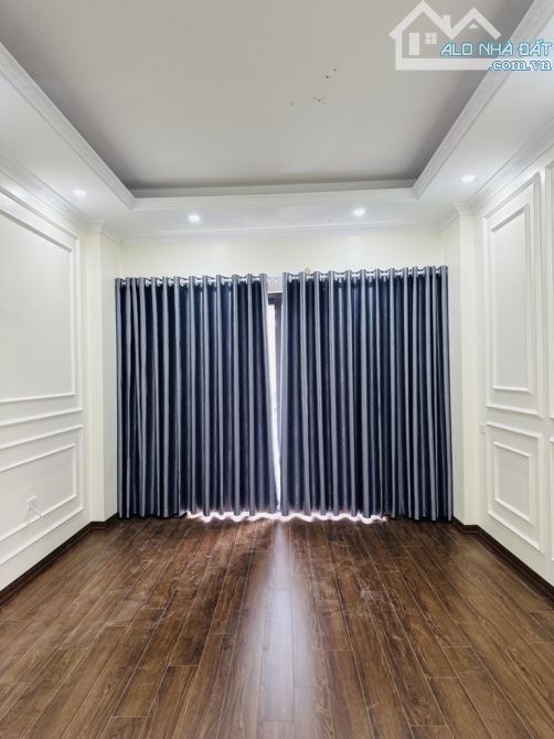 🏡 BÁN GẤP NHÀ 5 TẦNG – KHU VỰC NHỔN, GẦN ĐẠI HỌC CÔNG NGHIỆP HÀ NỘI 🔹 Diện tích: 37m² x - 4