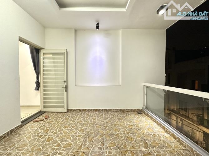 BÁN NHÀ HẺM NHỰA Ô TÔ – CÓ VỈA HÈ – 64M² – 4 TẦNG– NGUYỄN XÍ, P26, BÌNH THẠNH – 12.5 TỶ - 4