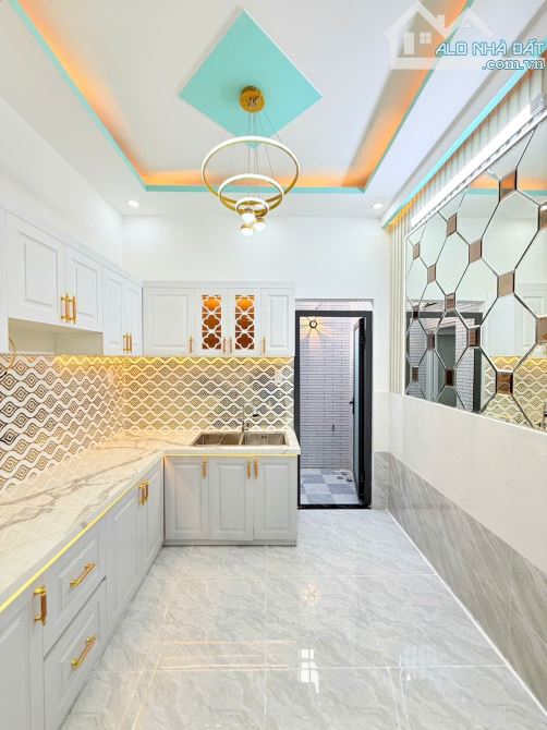 NHÀ ĐẸP – 3 LẦU – FULL NỘI THẤT – XE HƠI ĐẬU TRƯỚC NHÀ  Vị trí: Số 4 Đào Tông Nguyên - 4