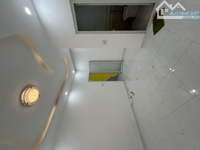 🌸NHÀ MỚI Q7 - 2TẦNG - 4.7❌10M - BTCT - SHR HC- SÁT HẺM XE HƠI - NHỈNH 5TỶ 🇻🇳🏡🏡 - 4