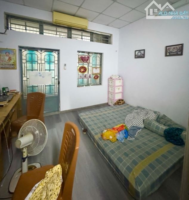 Bán nhà 2 tầng 41m² (4x11), Hẻm xe hơn Tân Hòa Đông, gần Hương Lộ 2 chỉ hơn 4 tỷ - 4