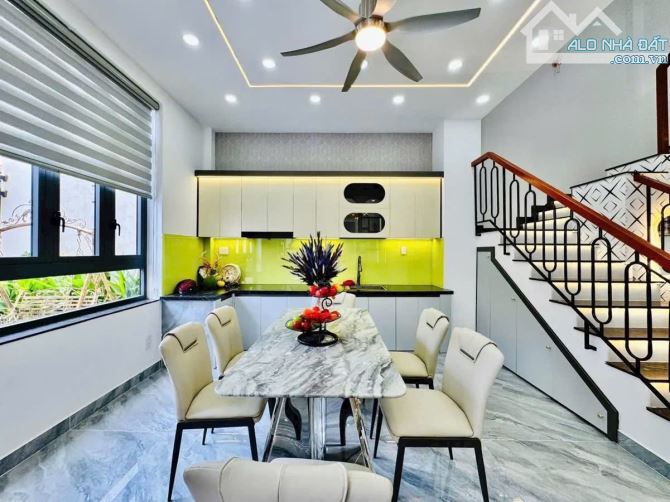 🎉🎉LÊN SÓNG CĂN VILLA PHỐ TUYỆT ĐẸP GẦN TRƯỜNG TÂN SƠN - GÒ VẤP - 4