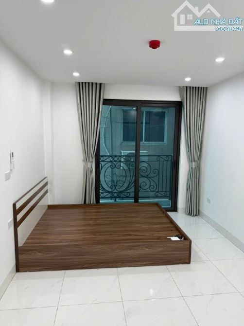 BÁN TÒA NHÀ CHDV MỄ TRÌ - 68M*8T, MT RỘNG 7M, 15PKK FULL NT, D.TIỀN 850TR/NĂM - CHỈ 16.4TỶ - 4