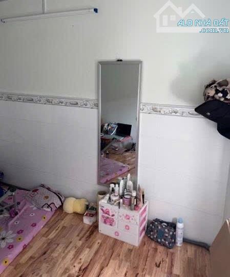 Bán nhà 2 tầng 44m² (4.3x10), Hẻm xe hơi Tân Hòa Đông, gần Chiến Lược, chỉ hơn 3 tỷ - 4