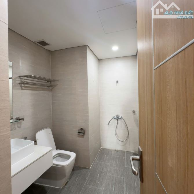 Cần bán căn hộ 2PN 70m2 tầng 18 F Home, trung tâm Đà Nẵng, sổ đỏ có sẳn - 4