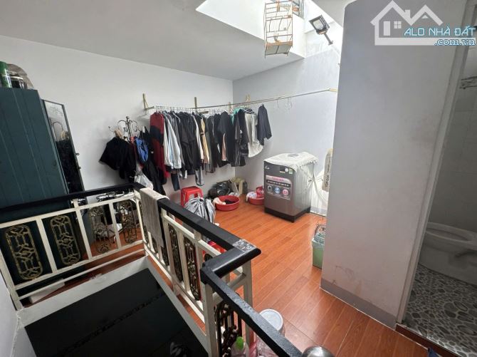 BÁN GẤP! NHÀ GÓC 2 MẶT HẺM XE HƠI - 130.7M² HÓC MÔN - 4
