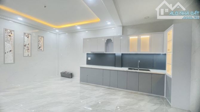Mặt tiền kd đường nhựa Tân Bình-100m2 - 5 tầng BTCT. - 4