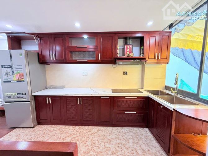 CỰC HIẾM ! NHÀ KHÁ ĐẸP, MẶT TIỀN đg HUỲNH NGỌC HUỆ, THANH KHÊ: 3 TẦNG 1 lửng 1 tum - 4