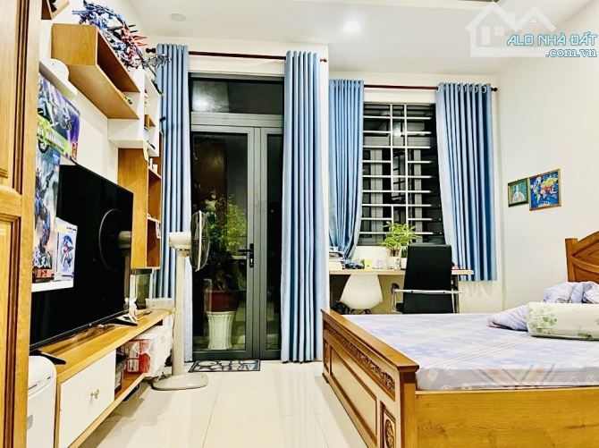 Khu VIP Bình Phú - Gần công viên - 4x17m - 4 tầng - 5PN - Khu cán bộ - 4