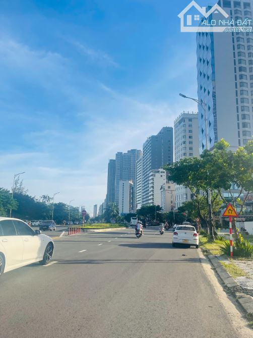 Cần Chuyển Nhượng Khách Sạn 4* Duy Nhất Mặt Tiền Võ Nguyên Giáp Biển Mỹ Khê - Giá Tốt - 4