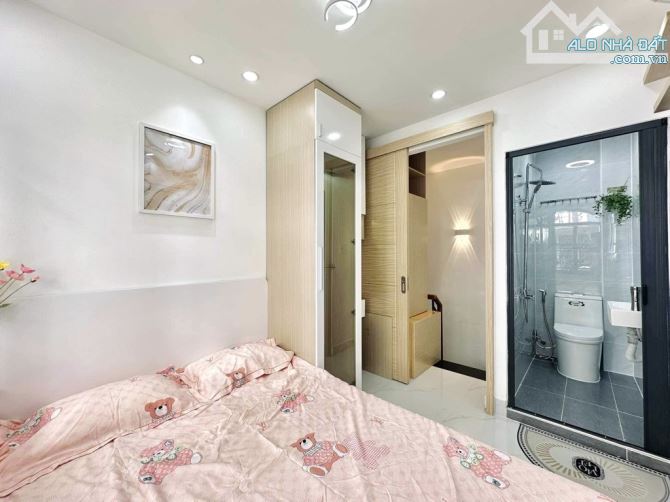 BÁN NHÀ MẶT TIỀN ĐƯỜNG NGUYỄN TRƯỜNG TỘ - 3 TẦNG FULL NT - PHÚ NHUẬN  - SD 45M2 - HƠN 3 TỶ - 4