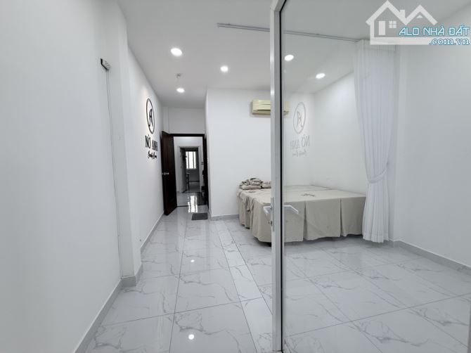 HẺM 1 TRỤC SÁT MẶT TIỀN - ĐANG CHO THUÊ SPA 18TR - NHÀ 80M2 x 4 TẦNG MỚI ĐẸP CHỈ 9.9 TY - 4