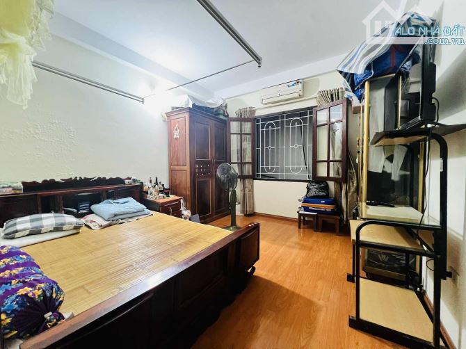 Giảm 1 tỷ Cần bán gấp nhà phố Phạm Văn Đồng 52m2, 4T, dân trí cao, gần ô tô tránh, bãi gửi - 4