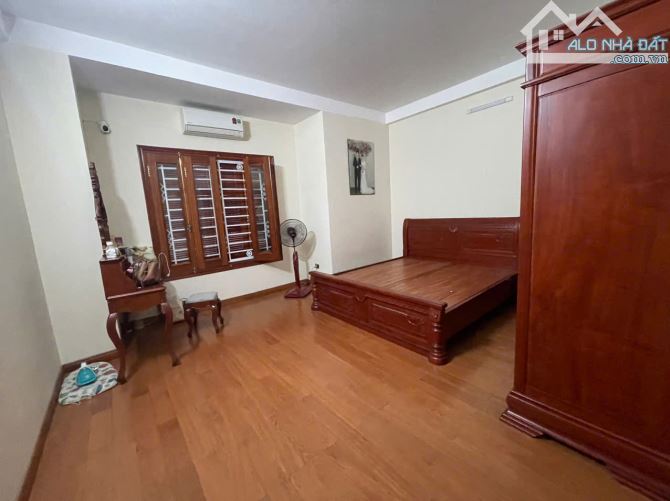 Cần cho thuê nhà liền kề khu đô thị nhà ở ngõ 183 Hoàng Văn Thái, Khương Trung, Thanh - 4