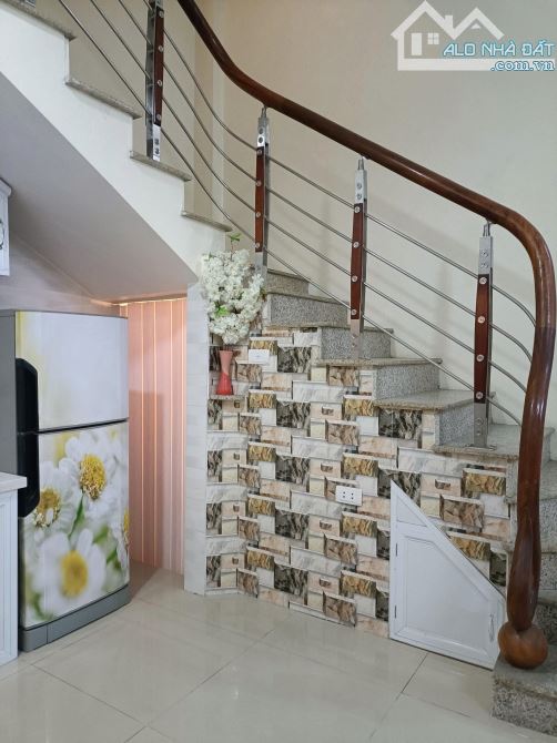 Cho thuê nhà ngõ 312 đường Kim Giang, Đại Kim, Hoàng Mai. DT 30m x 4 tầng, giá 12tr - 4