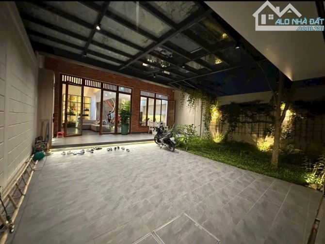 SIÊU PHẨM BIỆT THỰ 270M² – NGANG 9M NỞ HẬU – SÂN XE HƠI, SÂN VƯỜN MÁT MẺ-19 tỷ - 4