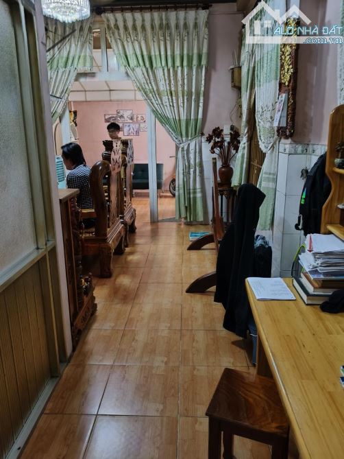 BÁN NHÀ 1 TRỆT 1 LẦU - KẾ BÊN CHỢ LINH XUÂN - THỦ ĐỨC - 4