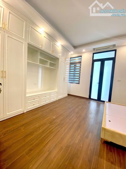 🔥 GIÁ TỐT- BÁN NHÀ PHỐ NGUYỄN CHÍNH – 32M² – 4 TẦNG – GIÁ 10.3 TỶ - 5