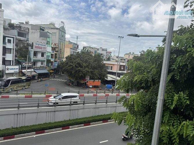 🏡MT Cộng Hoà - 88m2 - 3 Tầng , 5Pn - MT đường 30m , Sầm uất , vị trí đắc địa - Ngang Lớn - 5