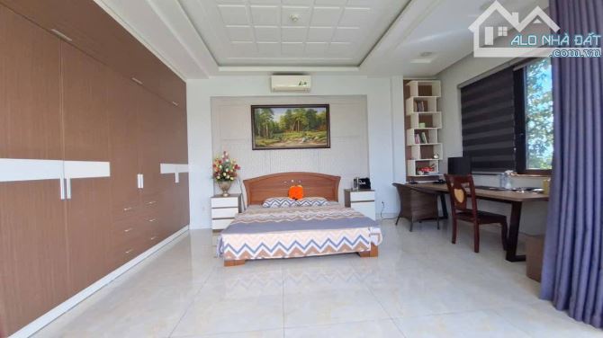 TRẦN VĂN MƯỜI XÃ XUÂN THỚI THƯỢNG HÓC MÔN - BIỆT THỰ MẶT TIỀN TÂM HUYẾT CỦA CHỦ NHÀ 263.3/ - 5