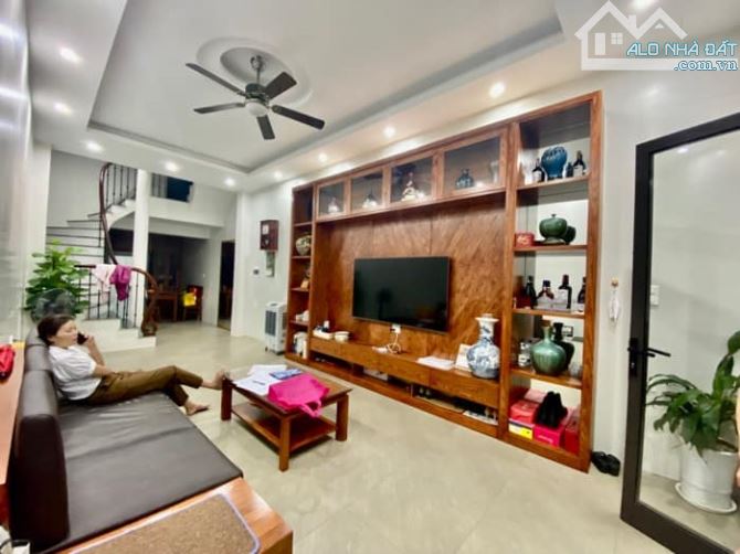 DUY NHẤT, NGHĨA TÂN, CẦU GIẤY-PHÂN LÔ-KD-Ô TÔ:47/57M X5T, MT 3,8M, GIÁ 17,7 TỶ. - 5