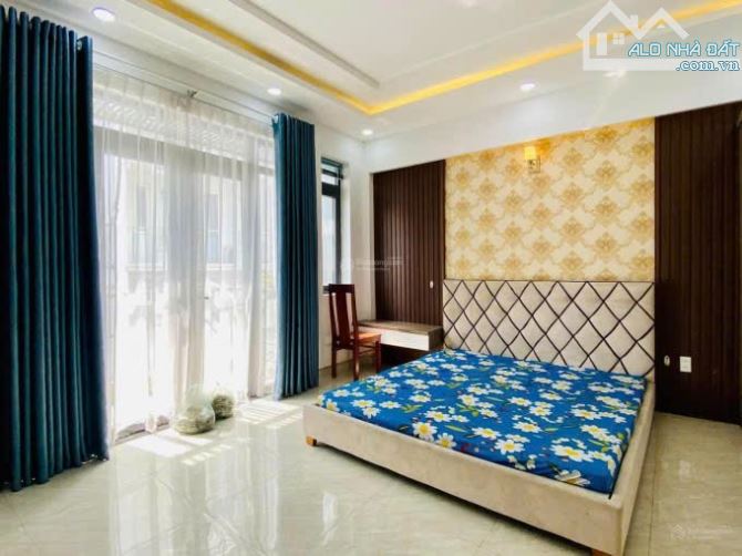 Ngộp cần ra gấp căn nhà nở hậu 5m Tô Hiến Thành, Phường 13, Quận 10- Giá: 5.35tỷ/ 4,4m X 1 - 5