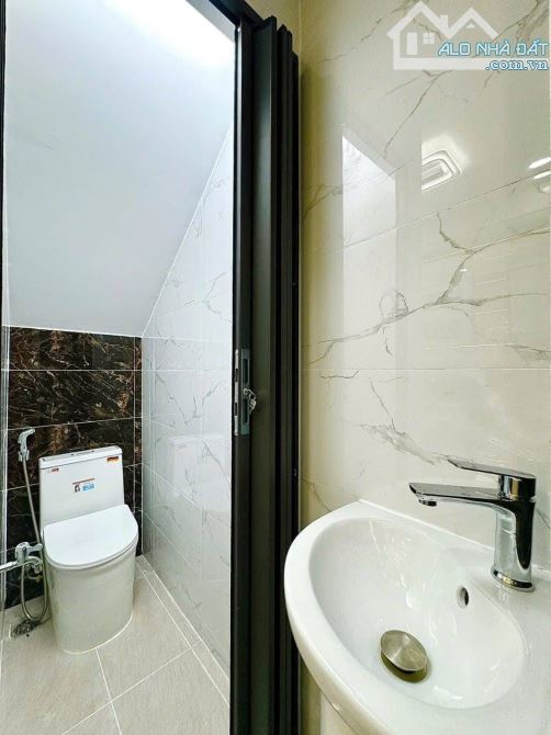 GẤP BÁN GIẢM SÂU CHỈ CÒN 6,27 TỶ NHÀ ĐƯỜNG KỲ ĐỒNG, QUẬN 3 . DT: 65,2M2 - 5