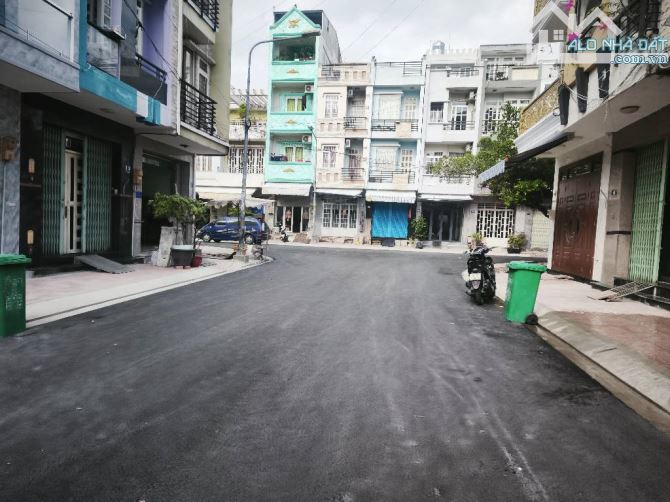 Nhà Mặt Tiền - 4 tầng - 44M2 - 7.7Tỷ - Ngay Lý Chiêu Hoàng Nối Dài -Giáp Quận 6-An Lạc - 5