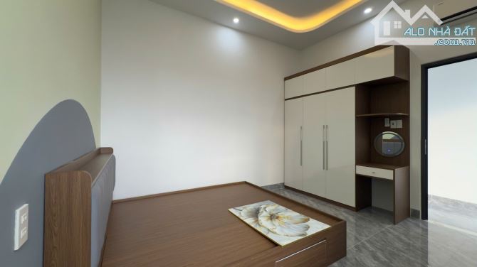 BÁN NHÀ 2 TẦNG DIÊN TOÀN RỘNG 84,1M2 CHỈ 2TỶ450TR GẦN ĐƯỜNG NGUYỄN TRÃI - 5