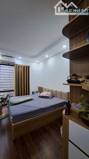 Phan Đình Giót ,Quang Trung 34m 5T 7,05 tỷ Vf3 đỗ cửa ,ôtô tránh cách 30m - 5