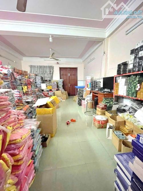 ẺM NHỰA XE TẢI TRÁNH KHU VIP BÀU CÁT - 100M2 - 5 TẦNG - XÂY LỆCH TẦNG CỰC ĐẸP - 5