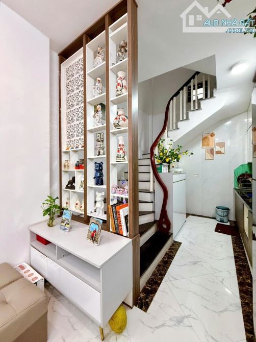 Bán nhà gốc đề Hoàng Mai Hà Nội dọn vào ở ngay gần ô tô - 5