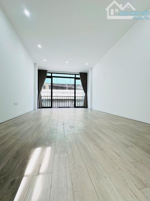 🏡 NGỌC THỤY – 30M², 5 TẦNG, 3 NGỦ – 10M RA PHỐ, Ở CỰC SƯỚNG – 7,75 TỶ - 5