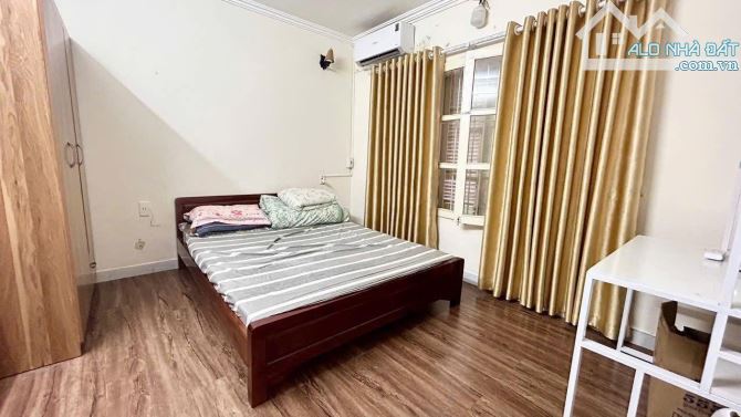Bán Gấp - Sổ To - Tầng Thấp - Tập Thể Thanh Nhàn -HBT - Dt:80m2/3PN*nhỉnh 5 tỷ - 5