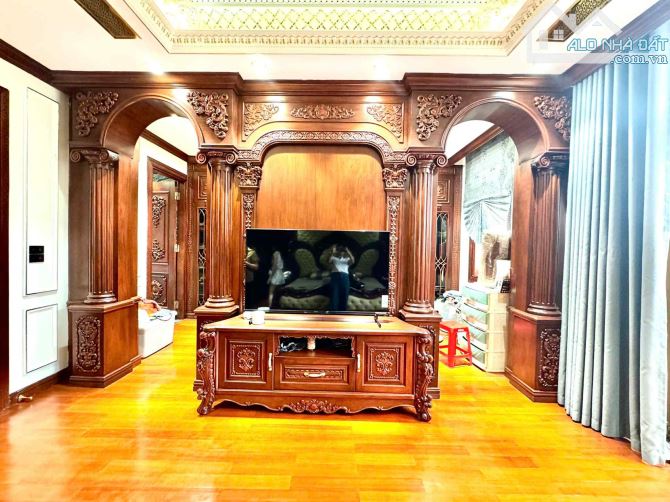 🌿 Siêu Phẩm Nhà 85m² 5,5 Tầng View Triệu Đô – Trung Tâm Đông Hương – 11.x Tỷ - 5