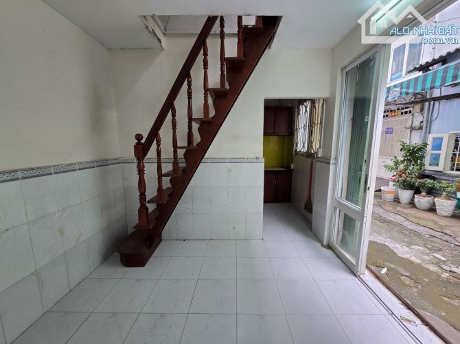 Bán nhà hẻm 861 Trần Xuân Soạn ngang tận 5.5m hẻm 3 gác. - 5