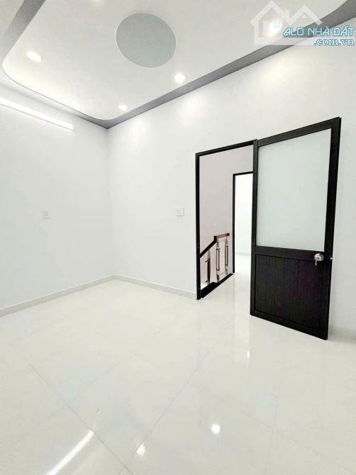 Bán nhà đẹp Phạm Thế Hiển, Quận 8, 50m2, nhỉnh 2 tỷ 790 triệu, 2 tầng BTCT, SHR - 5