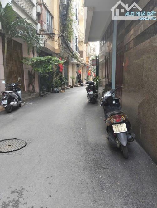 Bán Nhà Vương Thừa Vũ  Lô Góc, Ô Tô Tránh 5 Tầng Hiện Đại, Ở Trên Dưới Cho Thuê, Giá 15 - 5