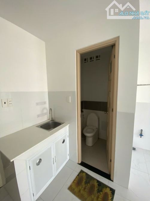 Nhỏ mà có võ bán nhà MT 469A Cách Mạng Tháng 8, P13, Q10 DT 3,5x7m KC 5 tầng giá 11 tỷ - 5