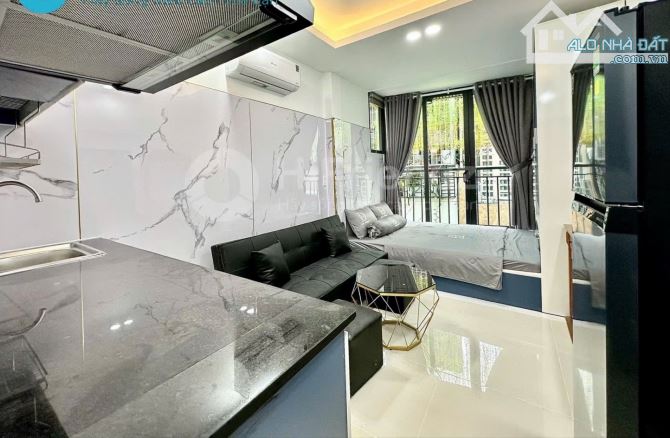 BÁN CĂN HỘ DỊCH VỤ- DÒNG TIỀN 360TRIỆU/ NĂM - NHÀ 4TẦNG - GÒ VẤP - 5
