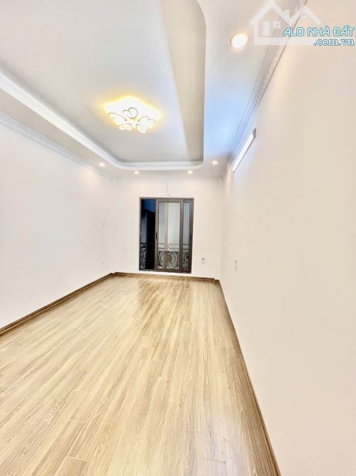 CẦN BÁN NHÀ NAM DƯ, LĨNH NAM 30M2, 5 TẦNG, 5PN, GIÁ NHỈNH 7 TỶ. - 5