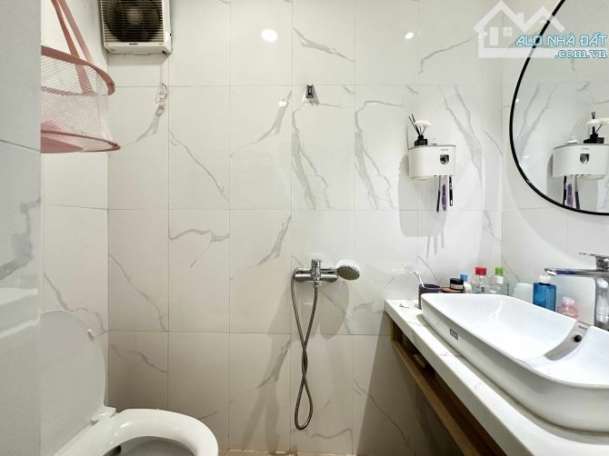 HẺM NHỰA KINH DOANH 8M - Ô TÔ TRÁNH CÓ VỈA HÈ - 64M2  A4 - 4 TẦNG MỚI ĐẸP - TẶNG NỘI THẤT - 5
