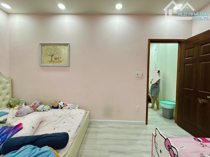 NHỈNH 7 TỶ - HẺM 211 HOÀNG HOA THÁM PHÚ NHUẬN - 57M2 (5x11) A4 - 2 TẦNG - 5