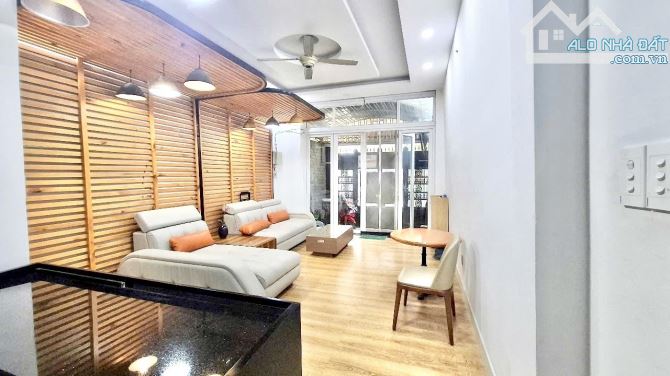 Bán nhà MTKD p26 bình thạnh- 4x18m - 5 tầng - 11,8 tỷ - 5