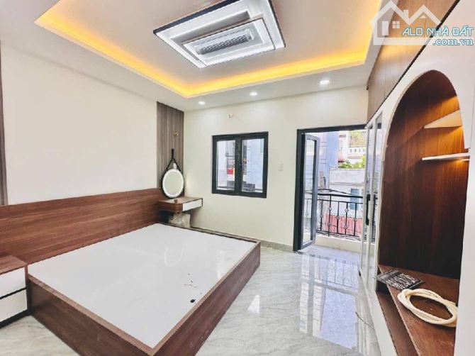 🌆NHÀ PHỐ 2TẦNG - 60M2 - SHR HC - cạnh khu NAM LONG - Q7 - NHỈNH 5 TỶ 🎉🏡 - 5