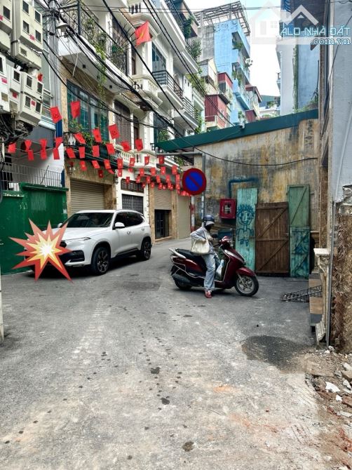 PHÂN LÔ - Ô TÔ ĐỖ CỬA QUAY ĐẦU - SẴN GIẤY PHÉP XÂY DỰNG - MẶT NGÕ TO - 5