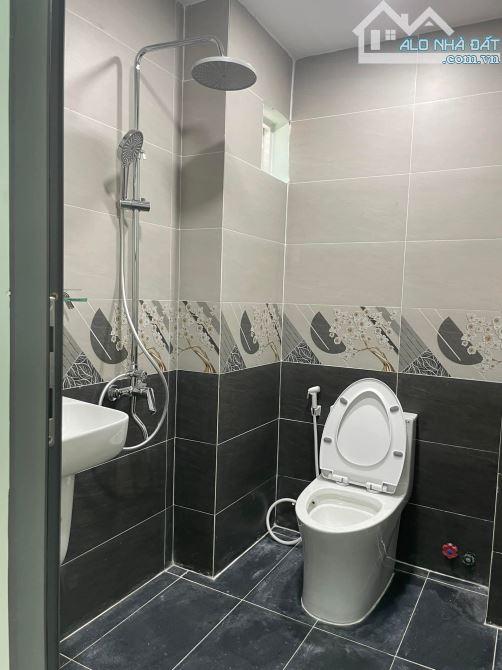 NHÀ MỚI XÂY TUYỆT ĐẸP, GIÁ RẺ HẺM OTO NGAY ĐẶNG VĂN BI. 1T1L 2PN 2WCWC - 5